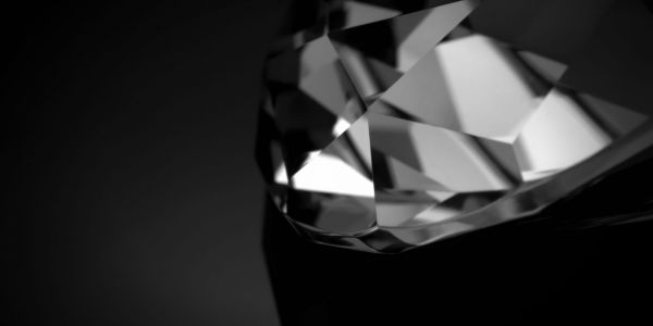 Image of a sparkling diamond | W8 Advisory | Wealth Management for high net worth individuals